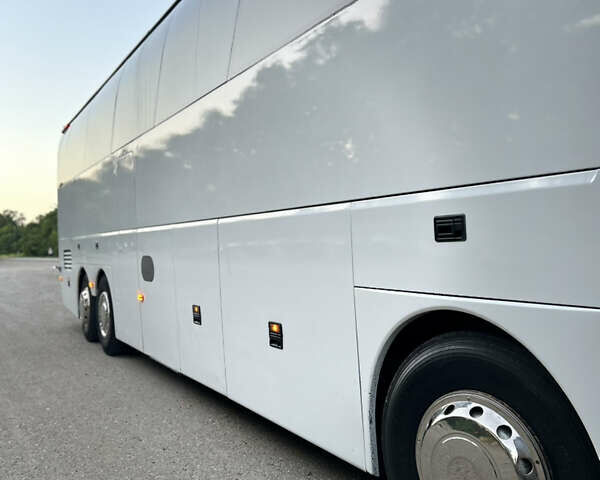 Белый Неоплан Н 516, объемом двигателя 12.82 л и пробегом 4 тыс. км за 41294 $, фото 4 на Automoto.ua