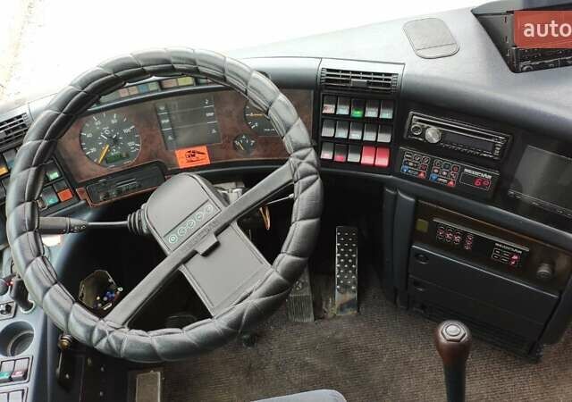 Серый Неоплан Н 516, объемом двигателя 14.62 л и пробегом 120 тыс. км за 18000 $, фото 13 на Automoto.ua