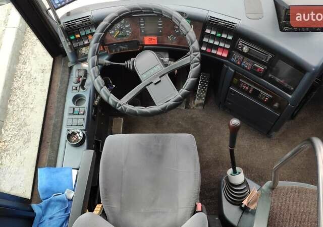 Серый Неоплан Н 516, объемом двигателя 14.62 л и пробегом 120 тыс. км за 18000 $, фото 14 на Automoto.ua