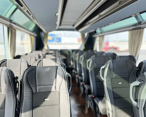 Белый Неоплан Н 5217, объемом двигателя 12.42 л и пробегом 560 тыс. км за 140584 $, фото 29 на Automoto.ua