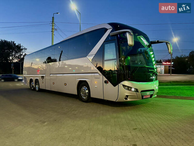 Бежевий Неоплан Турлінер, об'ємом двигуна 0 л та пробігом 326 тис. км за 224012 $, фото 24 на Automoto.ua