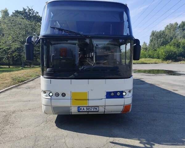 Белый Неоплан N 116, объемом двигателя 10.89 л и пробегом 100 тыс. км за 22000 $, фото 1 на Automoto.ua