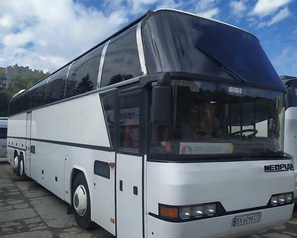 Білий Неоплан N 116, об'ємом двигуна 12 л та пробігом 8 тис. км за 22000 $, фото 1 на Automoto.ua