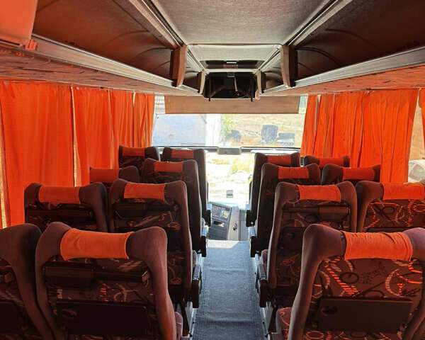 Желтый Неоплан N 116, объемом двигателя 14.62 л и пробегом 850 тыс. км за 15000 $, фото 7 на Automoto.ua