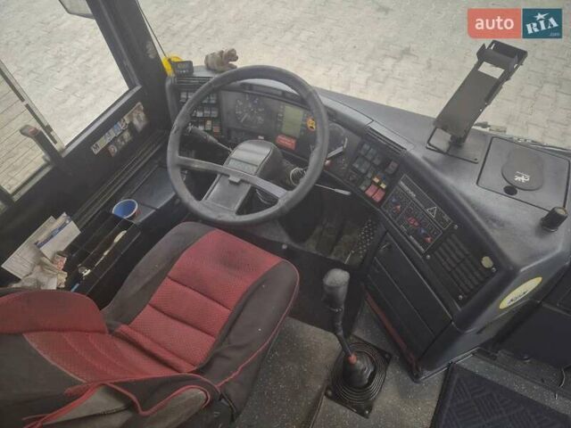 Синий Неоплан N 116, объемом двигателя 14.62 л и пробегом 100 тыс. км за 14000 $, фото 5 на Automoto.ua