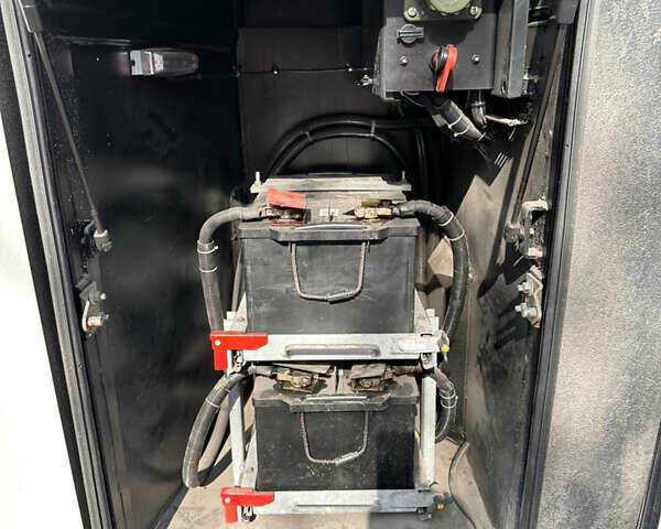 Белый Неоплан N 1216, объемом двигателя 10.9 л и пробегом 670 тыс. км за 77000 $, фото 9 на Automoto.ua
