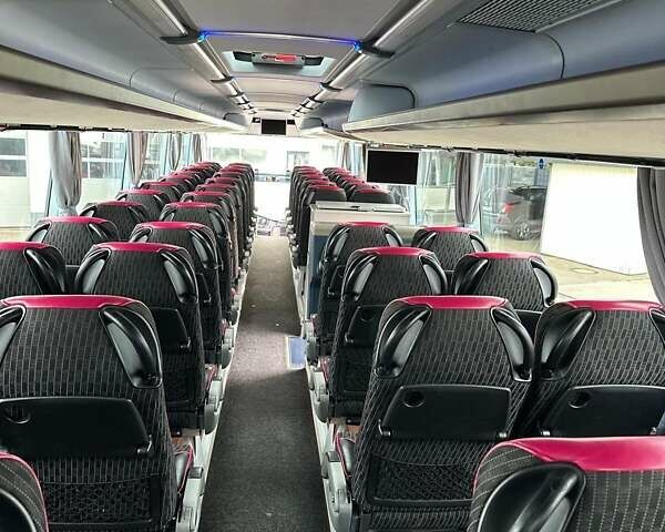Чорний Неоплан N 1218, об'ємом двигуна 12.4 л та пробігом 359 тис. км за 222459 $, фото 1 на Automoto.ua