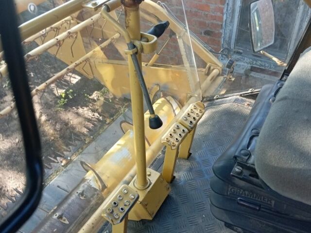 Жовтий Нью Холланд 8030, об'ємом двигуна 6 л та пробігом 10 тис. км за 22000 $, фото 9 на Automoto.ua