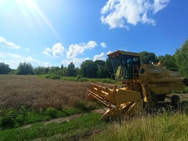 Жовтий Нью Холланд 8030, об'ємом двигуна 6 л та пробігом 10 тис. км за 22000 $, фото 2 на Automoto.ua