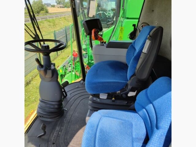 Нью Холланд ЦР, объемом двигателя 0 л и пробегом 0 тыс. км за 69977 $, фото 7 на Automoto.ua