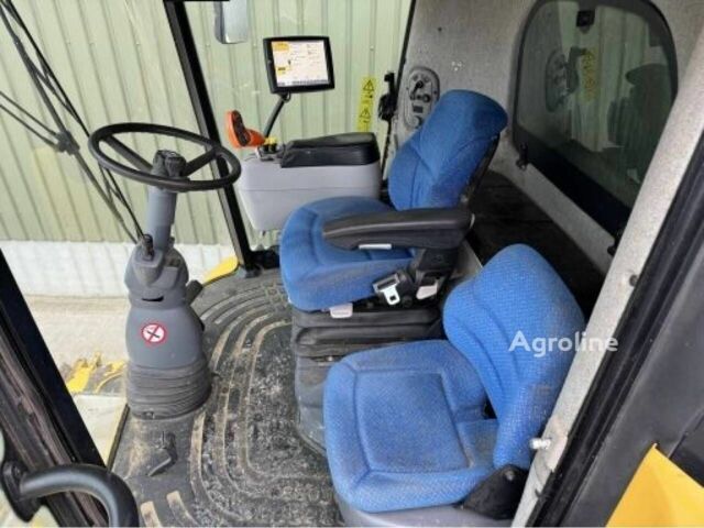 Нью Холланд ЦР, объемом двигателя 0 л и пробегом 0 тыс. км за 97448 $, фото 12 на Automoto.ua