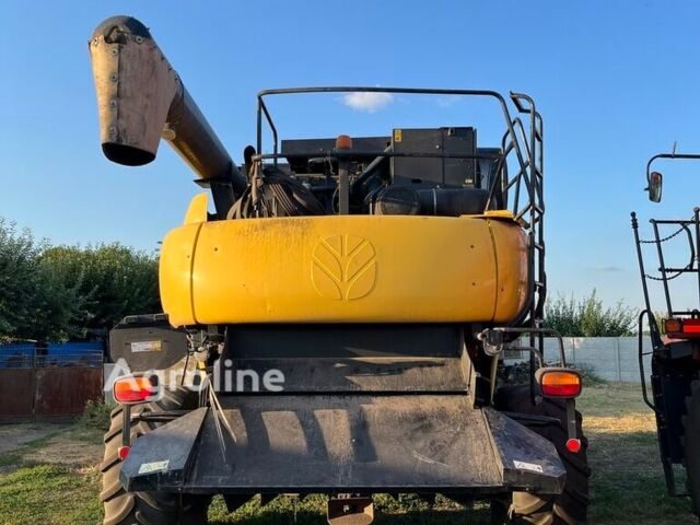 Желтый Нью Холланд ЦР, объемом двигателя 0 л и пробегом 0 тыс. км за 111906 $, фото 6 на Automoto.ua