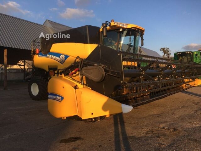 Желтый Нью Холланд ЦР, объемом двигателя 0 л и пробегом 0 тыс. км за 194343 $, фото 2 на Automoto.ua