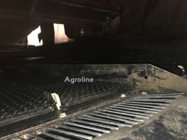 Желтый Нью Холланд ЦР, объемом двигателя 0 л и пробегом 0 тыс. км за 194343 $, фото 10 на Automoto.ua