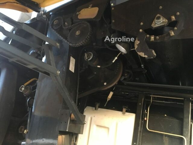 Желтый Нью Холланд ЦР, объемом двигателя 0 л и пробегом 0 тыс. км за 194343 $, фото 12 на Automoto.ua