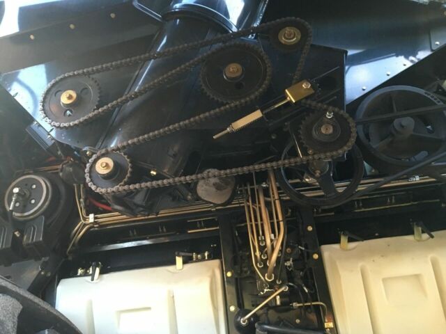 Желтый Нью Холланд ЦР, объемом двигателя 0 л и пробегом 0 тыс. км за 194343 $, фото 7 на Automoto.ua