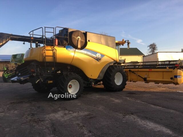 Желтый Нью Холланд ЦР, объемом двигателя 0 л и пробегом 0 тыс. км за 194343 $, фото 3 на Automoto.ua