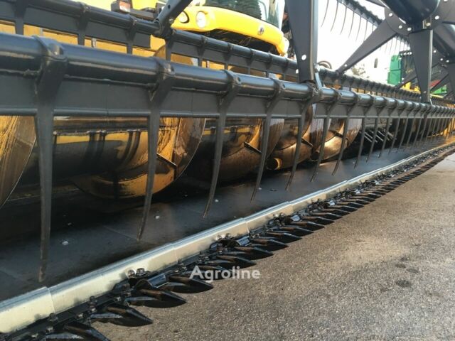 Желтый Нью Холланд ЦР, объемом двигателя 0 л и пробегом 0 тыс. км за 194343 $, фото 16 на Automoto.ua