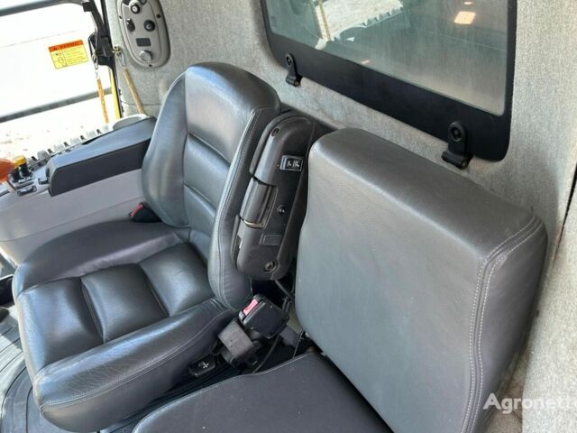 Нью Холланд ЦР9070, объемом двигателя 0 л и пробегом 0 тыс. км за 90715 $, фото 3 на Automoto.ua