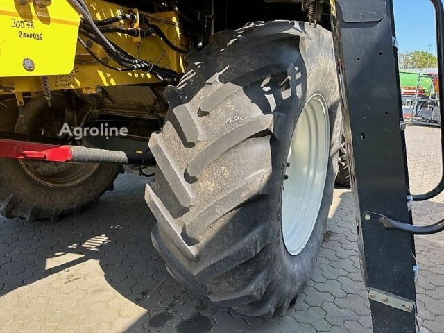 Нью Холланд CX 8060 2008 в Полтаве на Automoto.ua Нью Холланд CX 8060, объемом двигателя 0 л и пробегом 0 тыс. км за 98641 $, фото 8 на Automoto.ua