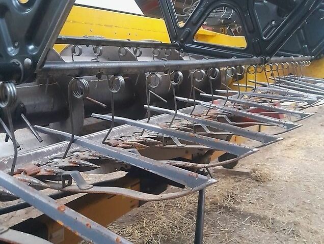 Нью Холланд CX 8060 2008 в Полтаве на Automoto.ua Нью Холланд CX 8060, объемом двигателя 0 л и пробегом 0 тыс. км за 98641 $, фото 26 на Automoto.ua