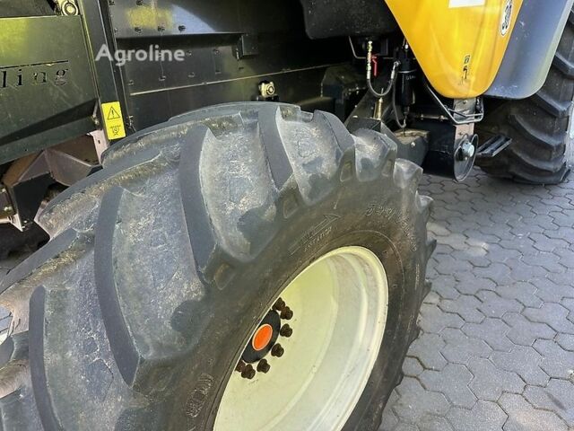 Нью Холланд CX 8060 2008 в Полтаве на Automoto.ua Нью Холланд CX 8060, объемом двигателя 0 л и пробегом 0 тыс. км за 98641 $, фото 6 на Automoto.ua