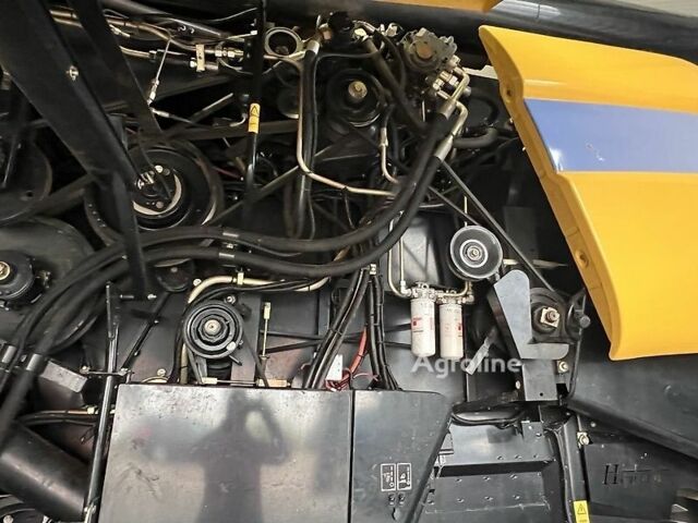 Нью Холланд CX 8060 2008 в Полтаве на Automoto.ua Нью Холланд CX 8060, объемом двигателя 0 л и пробегом 0 тыс. км за 98641 $, фото 10 на Automoto.ua