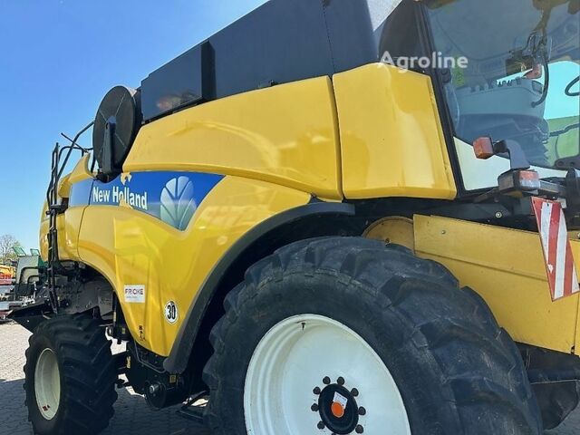 Нью Холланд CX 8060 2008 в Полтаве на Automoto.ua Нью Холланд CX 8060, объемом двигателя 0 л и пробегом 0 тыс. км за 98641 $, фото 2 на Automoto.ua