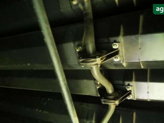 Нью Холланд CX 8080 2012 в Белой Церкве на Automoto.ua Нью Холланд CX 8080, объемом двигателя 0 л и пробегом 0 тыс. км за 134153 $, фото 4 на Automoto.ua