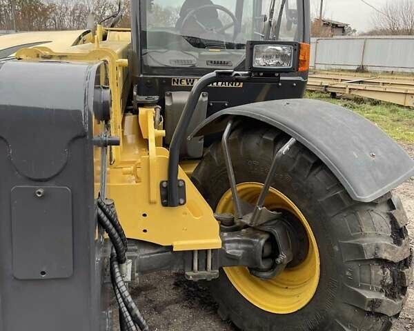 Жовтий Нью Холланд ЛБ, об'ємом двигуна 4.5 л та пробігом 1 тис. км за 35000 $, фото 1 на Automoto.ua