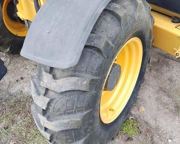 Жовтий Нью Холланд ЛБ, об'ємом двигуна 4.5 л та пробігом 1 тис. км за 35000 $, фото 2 на Automoto.ua