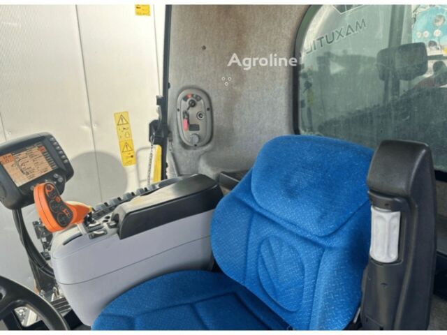 Нью Холланд CR 9060, объемом двигателя 0 л и пробегом 0 тыс. км за 70755 $, фото 12 на Automoto.ua