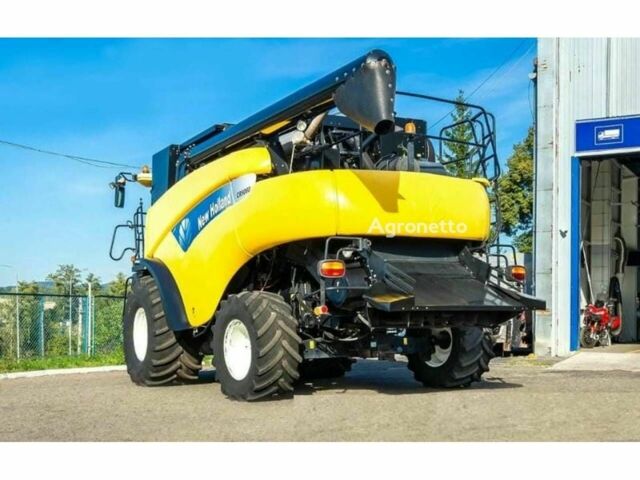 Желтый Нью Холланд CR 9060, объемом двигателя 0 л и пробегом 0 тыс. км за 73446 $, фото 3 на Automoto.ua