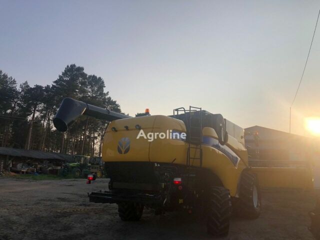 Желтый Нью Холланд CX 8.80, объемом двигателя 0 л и пробегом 0 тыс. км за 341274 $, фото 1 на Automoto.ua