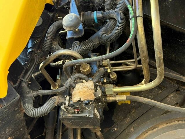Нью Холланд Другая 2004 у Белой Церкве на Automoto.ua Нью Холланд Другая, об'ємом двигуна 0 л та пробігом 0 тис. км за 47000 $, фото 17 на Automoto.ua