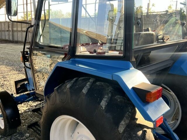 Нью Холланд Другая, объемом двигателя 3.3 л и пробегом 1 тыс. км за 15300 $, фото 3 на Automoto.ua