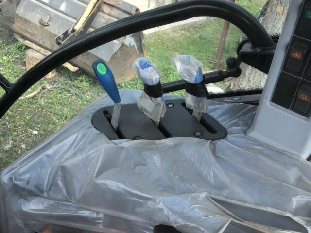 Нью Холланд Другая, объемом двигателя 3.9 л и пробегом 2 тыс. км за 30500 $, фото 5 на Automoto.ua