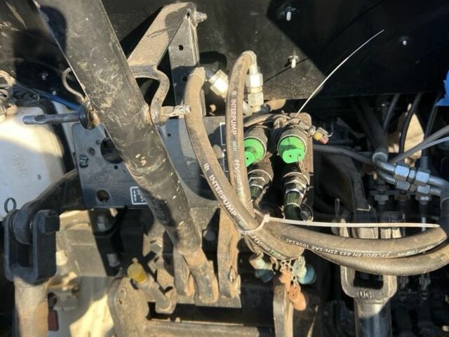 Нью Холланд Другая, объемом двигателя 0 л и пробегом 3 тыс. км за 30000 $, фото 6 на Automoto.ua