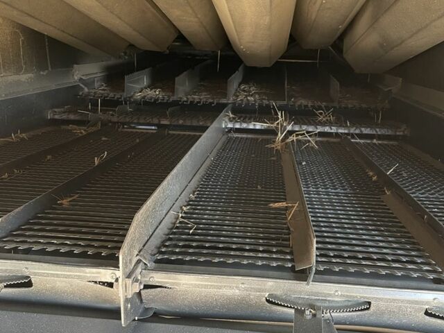 Желтый Нью Холланд GS 6090, объемом двигателя 8.7 л и пробегом 5 тыс. км за 35000 $, фото 8 на Automoto.ua