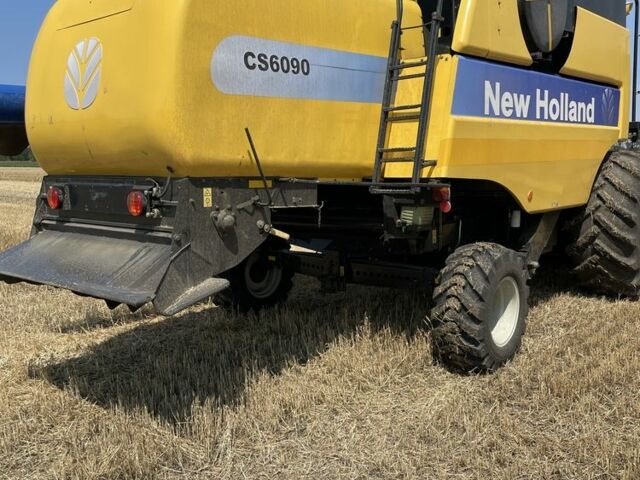 Желтый Нью Холланд GS 6090, объемом двигателя 8.7 л и пробегом 5 тыс. км за 35000 $, фото 3 на Automoto.ua