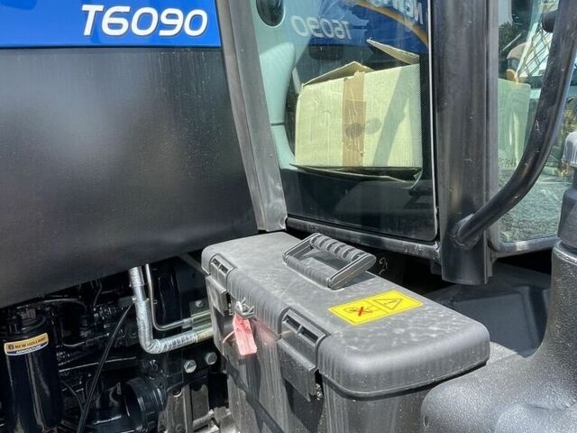Синий Нью Холланд T6090, объемом двигателя 0 л и пробегом 0 тыс. км за 126042 $, фото 10 на Automoto.ua