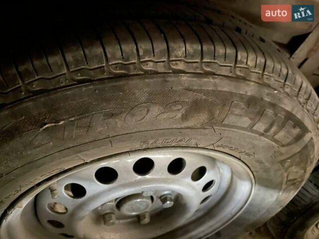 Серый Ниевиадов B2030, объемом двигателя 0 л и пробегом 0 тыс. км за 2500 $, фото 1 на Automoto.ua