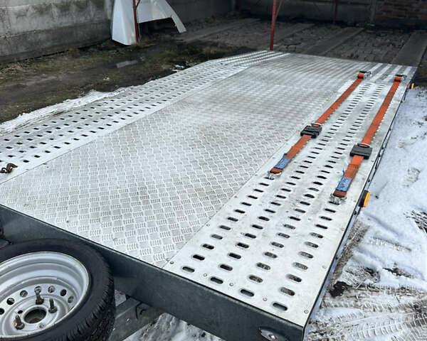 Серый Ниевиадов BR2, объемом двигателя 0 л и пробегом 70 тыс. км за 3200 $, фото 1 на Automoto.ua