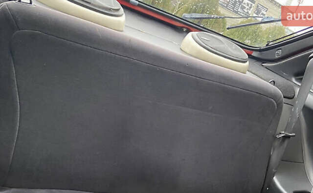 Черный Ниссан 100НХ, объемом двигателя 1.6 л и пробегом 300 тыс. км за 2500 $, фото 4 на Automoto.ua