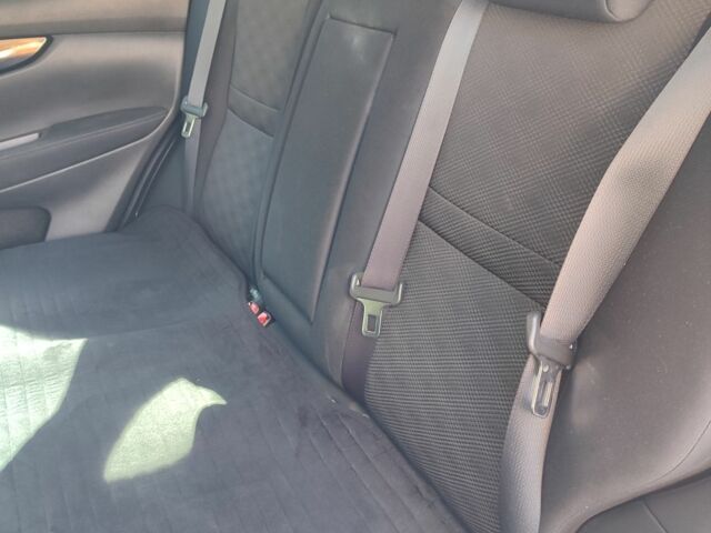 Белый Ниссан 110, объемом двигателя 1.6 л и пробегом 172 тыс. км за 14000 $, фото 5 на Automoto.ua