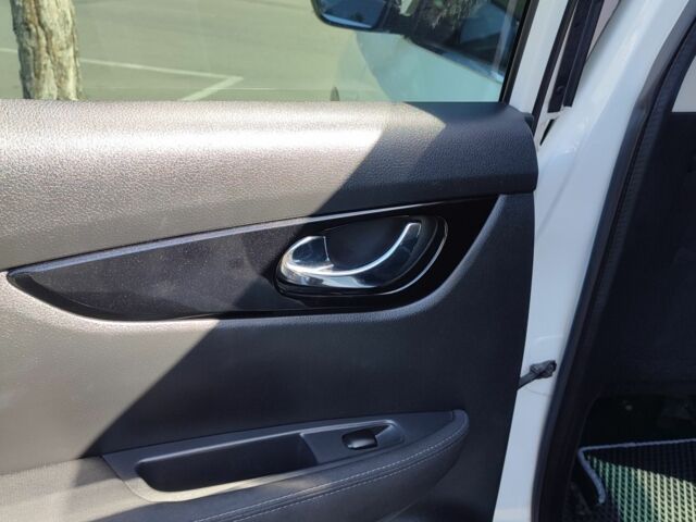 Белый Ниссан 110, объемом двигателя 1.6 л и пробегом 172 тыс. км за 14000 $, фото 11 на Automoto.ua