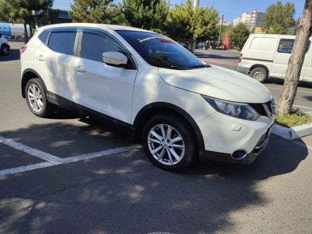 Белый Ниссан 110, объемом двигателя 1.6 л и пробегом 172 тыс. км за 14000 $, фото 1 на Automoto.ua