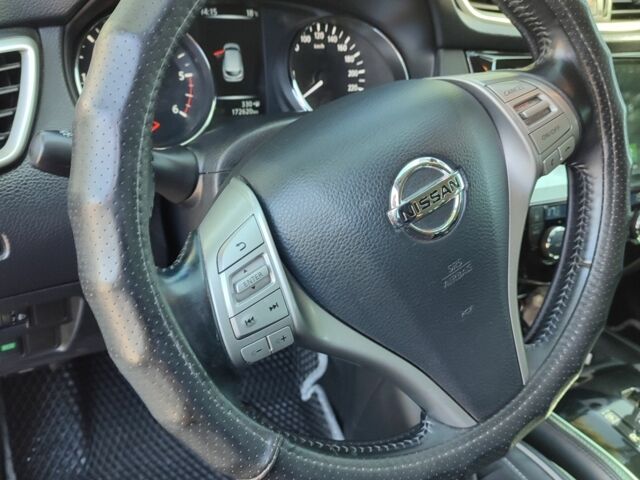 Белый Ниссан 110, объемом двигателя 1.6 л и пробегом 172 тыс. км за 14000 $, фото 3 на Automoto.ua