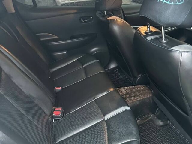 Білий Ніссан 110, об'ємом двигуна 0 л та пробігом 130 тис. км за 10000 $, фото 5 на Automoto.ua