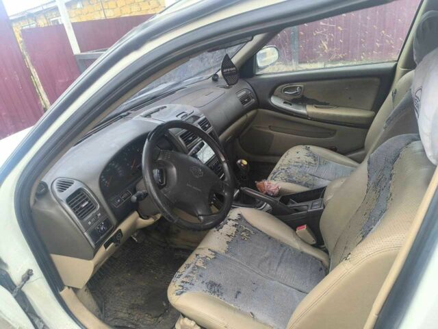 Белый Ниссан 110, объемом двигателя 3 л и пробегом 3 тыс. км за 2063 $, фото 2 на Automoto.ua